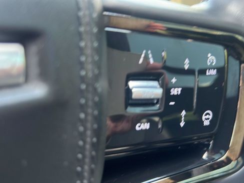 Certified 2024 Land Rover Range Rover Velar Dynamic HSE AWD/4WD image 12