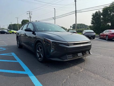 Used 2025 Kia K4 FWD image 4