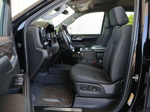 Used 2022 Chevrolet Silverado 1500 LT w/ Protection Package RWD image 20