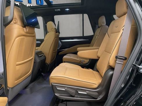 Used 2025 Cadillac Escalade Premium Luxury w/ Touring Package AWD/4WD image 23