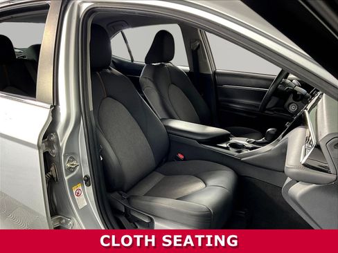 Used 2018 Toyota Camry LE FWD image 26