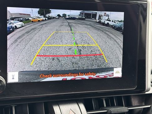 Used 2025 Toyota RAV4 XLE FWD image 23