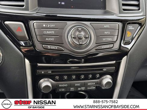 Used 2019 Nissan Pathfinder SV image 27