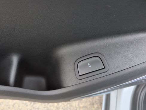 New 2026 Buick Enclave Avenir w/ Super Cruise Package image 13