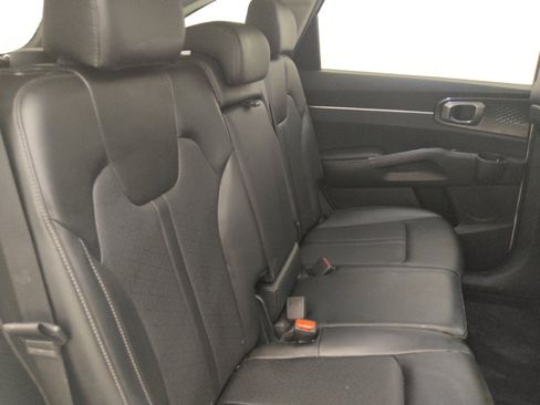 Used 2023 Kia Sorento S w/ Panoramic Sunroof Package FWD image 19