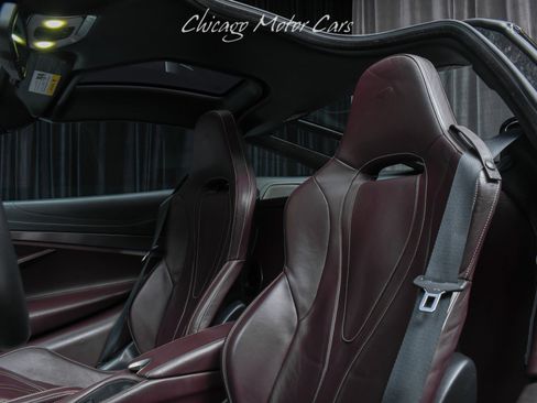 Used 2018 McLaren 720S Luxury RWD image 17