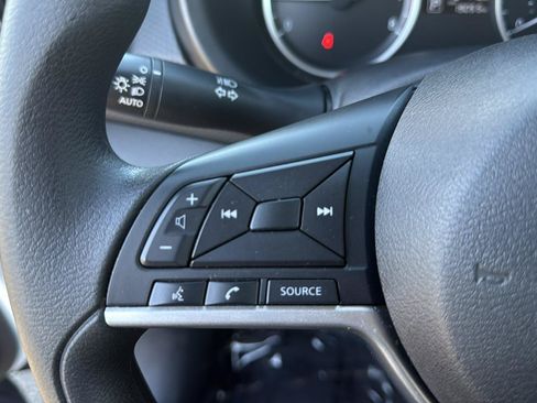 Used 2022 Nissan Kicks S FWD image 20