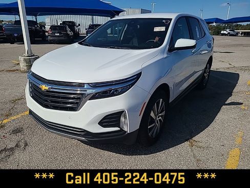 Used 2024 Chevrolet Equinox LT w/ LPO, Floor Liner Package image 1