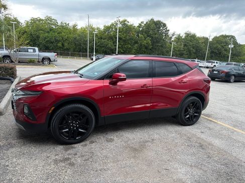 Used 2022 Chevrolet Blazer LT FWD image 1
