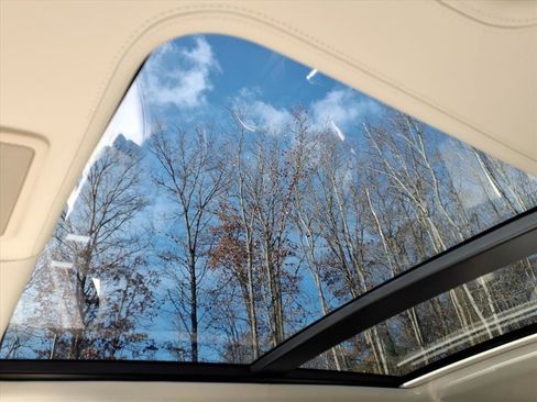 Used 2020 Land Rover Range Rover LWB SV Autobiography image 19