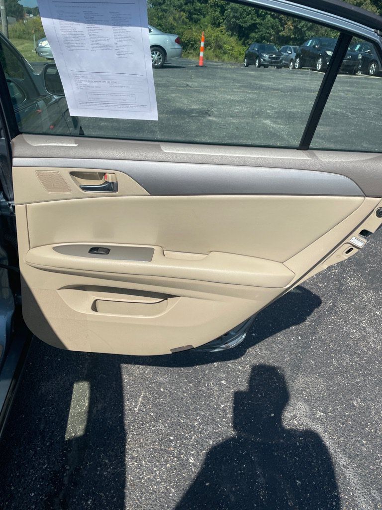 Used 2006 Toyota Avalon XL FWD image 19