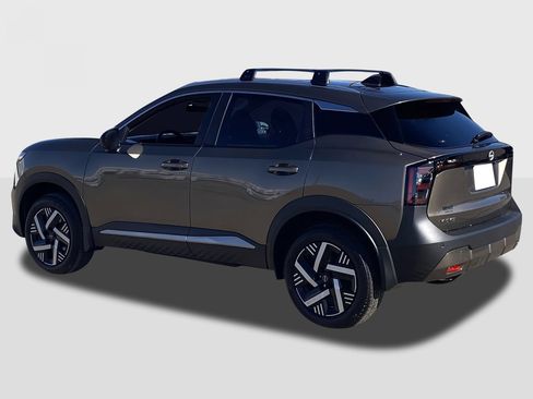 New 2026 Nissan Kicks SV FWD image 3