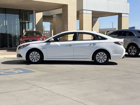 Used 2017 Hyundai Sonata SE image 8