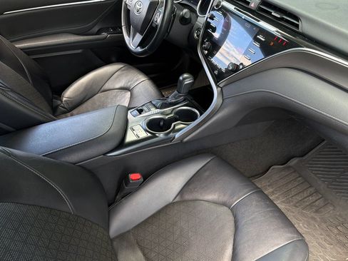 Used 2018 Toyota Camry XSE w/ Audio Package FWD image 17