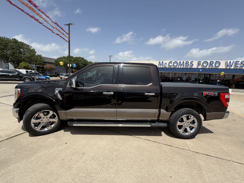 Used 2021 Ford F150 Lariat w/ Equipment Group 502A High AWD/4WD image 12