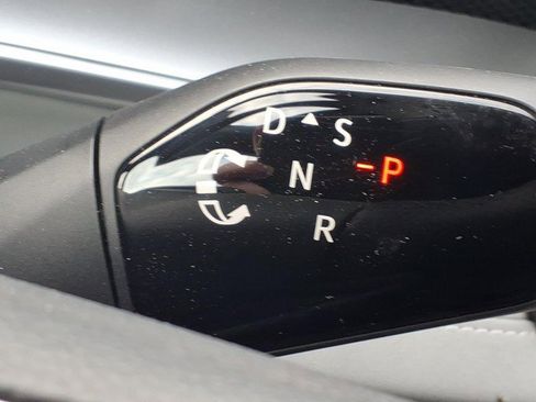 New 2026 Volkswagen Tiguan SE R-Line image 23