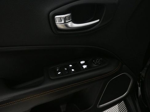 Used 2020 Jeep Compass Limited image 8