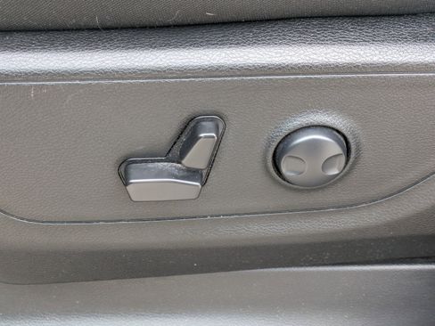 Used 2023 RAM 1500 Big Horn image 19