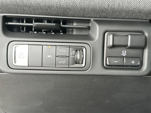 New 2026 GMC Sierra EV Elevation w/ LPO, Elevation Dark Package image 18