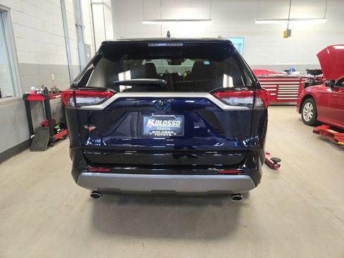 Used 2020 Toyota RAV4 XSE w/ XSE Grade Weather Package AWD/4WD image 5