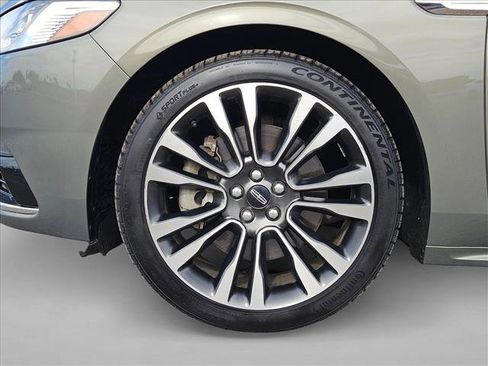 Used 2017 Lincoln Continental Reserve w/ Climate Package image 25