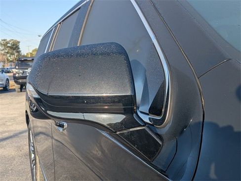 Used 2023 GMC Yukon XL Denali Ultimate image 10