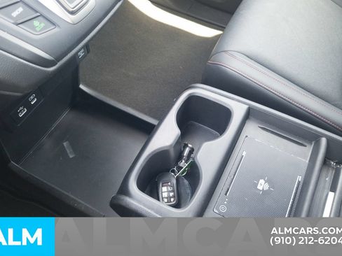 Used 2025 Honda Odyssey Sport-L image 25