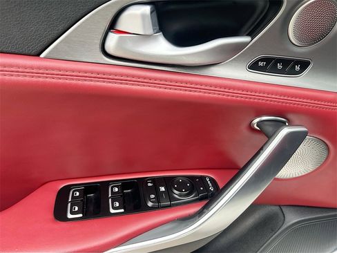 Used 2021 Kia Stinger GT1 image 18