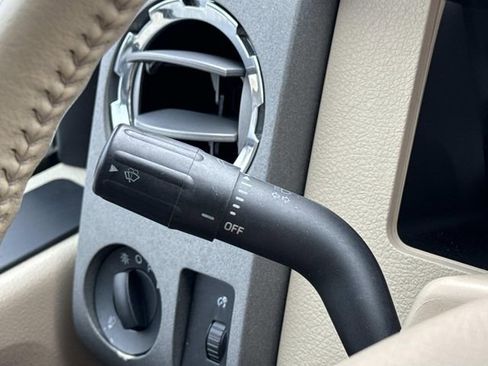 Used 2009 Ford F250 Lariat image 22