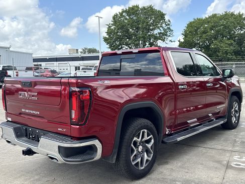 Used 2026 GMC Sierra 1500 SLT AWD/4WD image 12