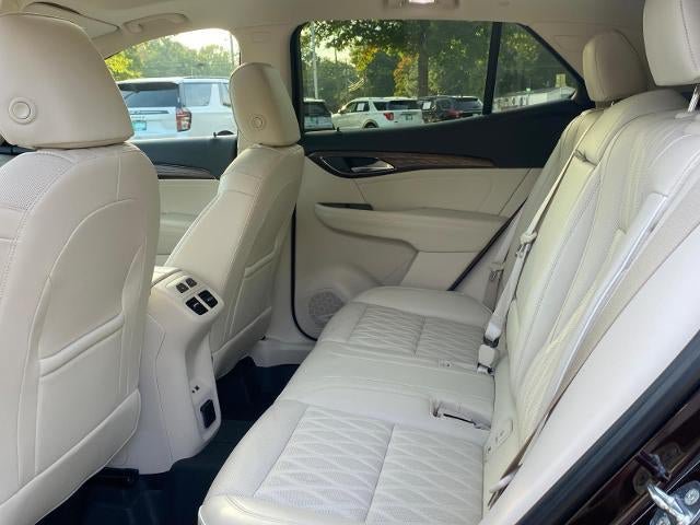 Used 2022 Buick Envision Avenir w/ Technology Package II AWD/4WD image 26