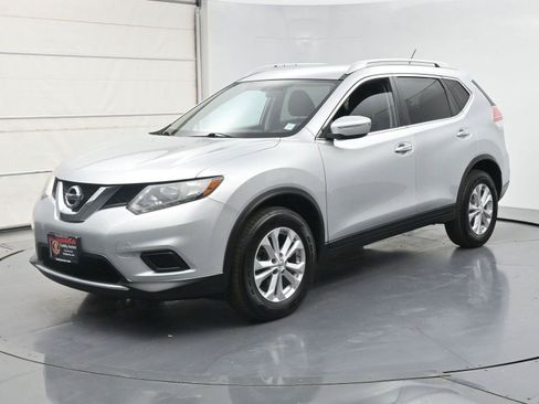 Used 2015 Nissan Rogue SV AWD/4WD image 1