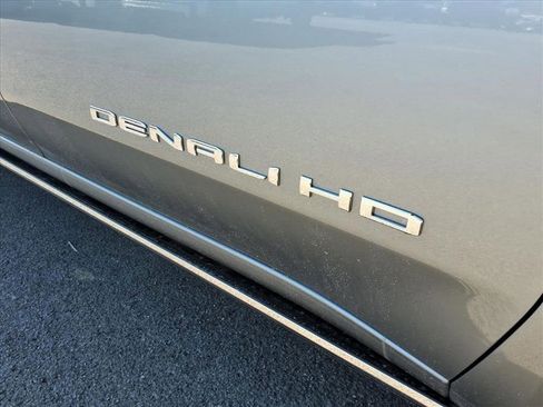 New 2026 GMC Sierra 2500 Denali Ultimate image 11