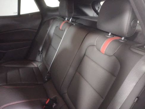 Used 2024 Chevrolet Trax RS w/ Sunroof Package image 18