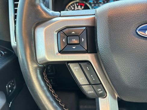 Used 2020 Ford F150 Platinum w/ Equipment Group 701A Luxury AWD/4WD image 18