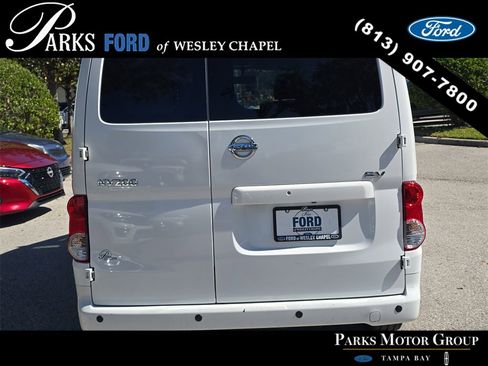 Used 2021 Nissan NV200 SV w/ Back Door Glass Package image 6
