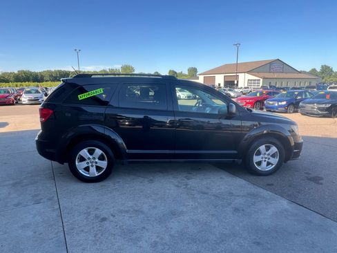 Used 2013 Dodge Journey SE image 4