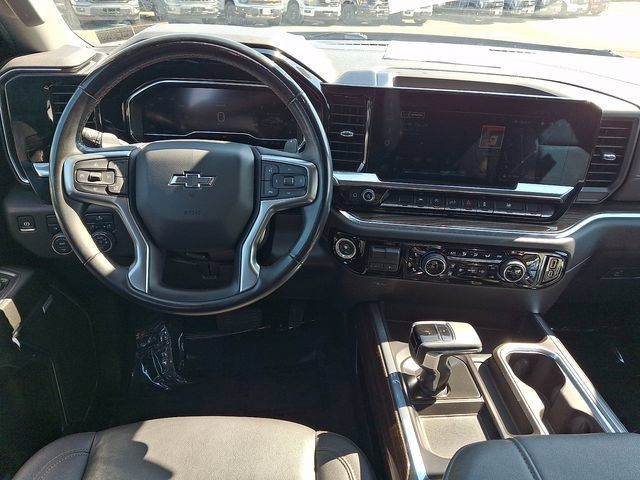 Used 2024 Chevrolet Silverado 1500 RST w/ Convenience Package II AWD/4WD image 11