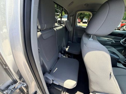 Used 2015 Toyota Tacoma 2WD Access Cab w/ SR5 Package image 25