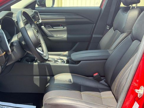 Used 2025 MAZDA CX-50 AWD 2.5 Hybrid w/ Premium Pkg image 19