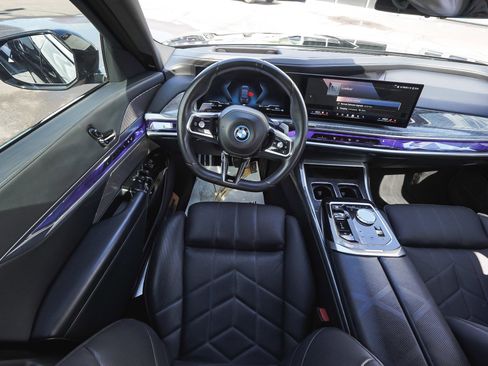 Used 2024 BMW 750e xDrive w/ Premium Package AWD/4WD image 46