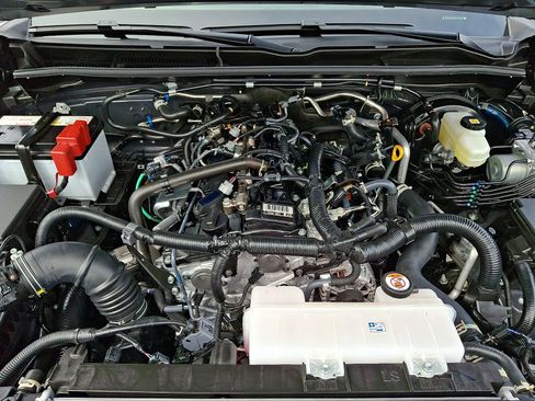 Used 2025 Toyota 4Runner SR5 image 28