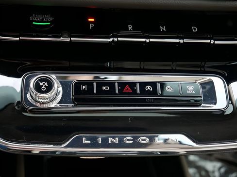 Used 2024 Lincoln Corsair FWD w/ Equipment Group 102A image 24