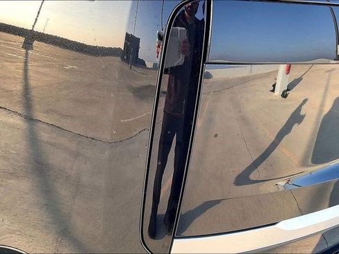 Used 2025 Land Rover Range Rover Long Wheelbase Autobiography image 36