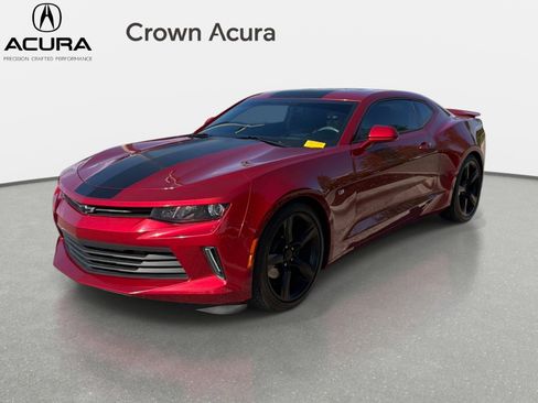 Used 2018 Chevrolet Camaro LT RWD image 1