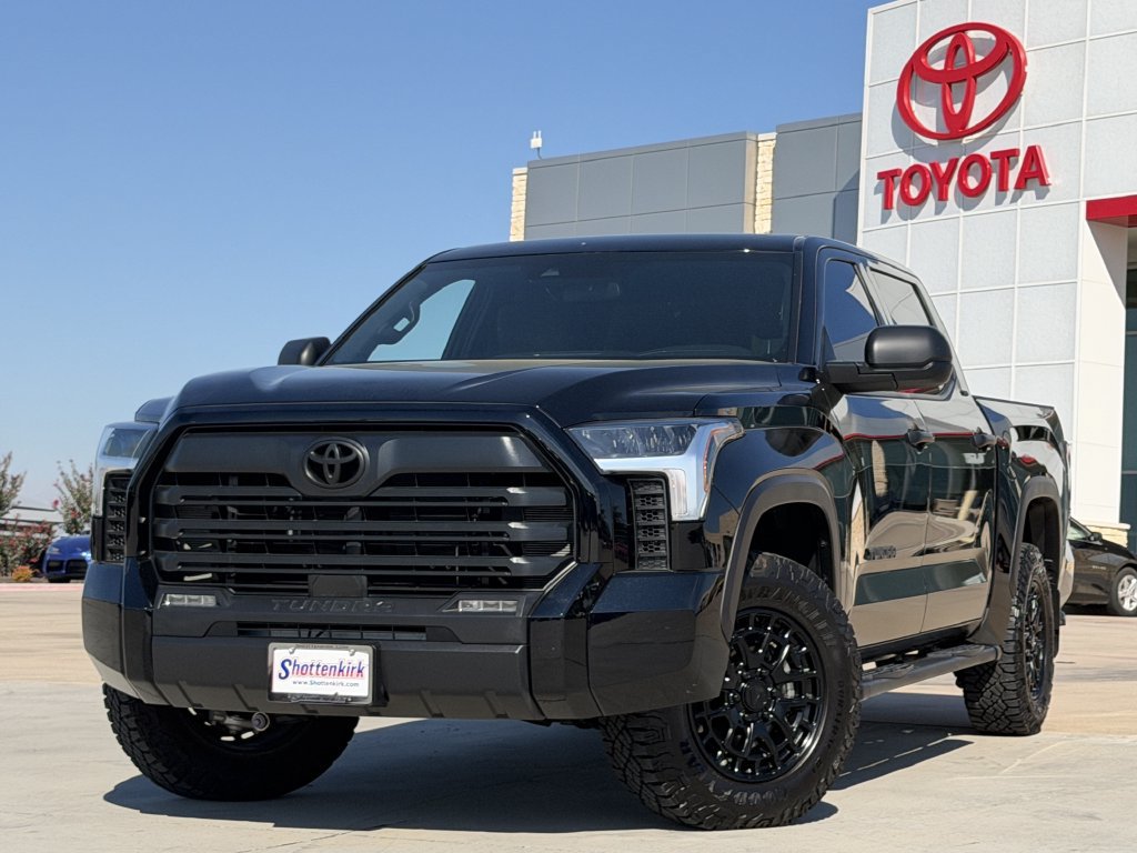Used 2026 Toyota Tundra SR5 AWD/4WD image 2