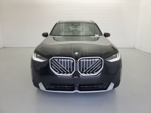 Used 2025 BMW X3 xDrive30i w/ Premium Package AWD/4WD image 3