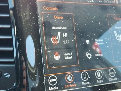 Certified 2021 Jeep Grand Cherokee Laredo X AWD/4WD image 31
