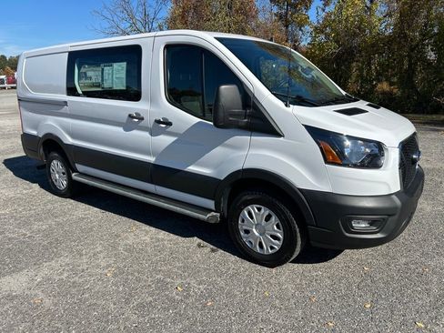 Used 2024 Ford Transit 250 Low Roof w/ Exterior Upgrade Package image 9