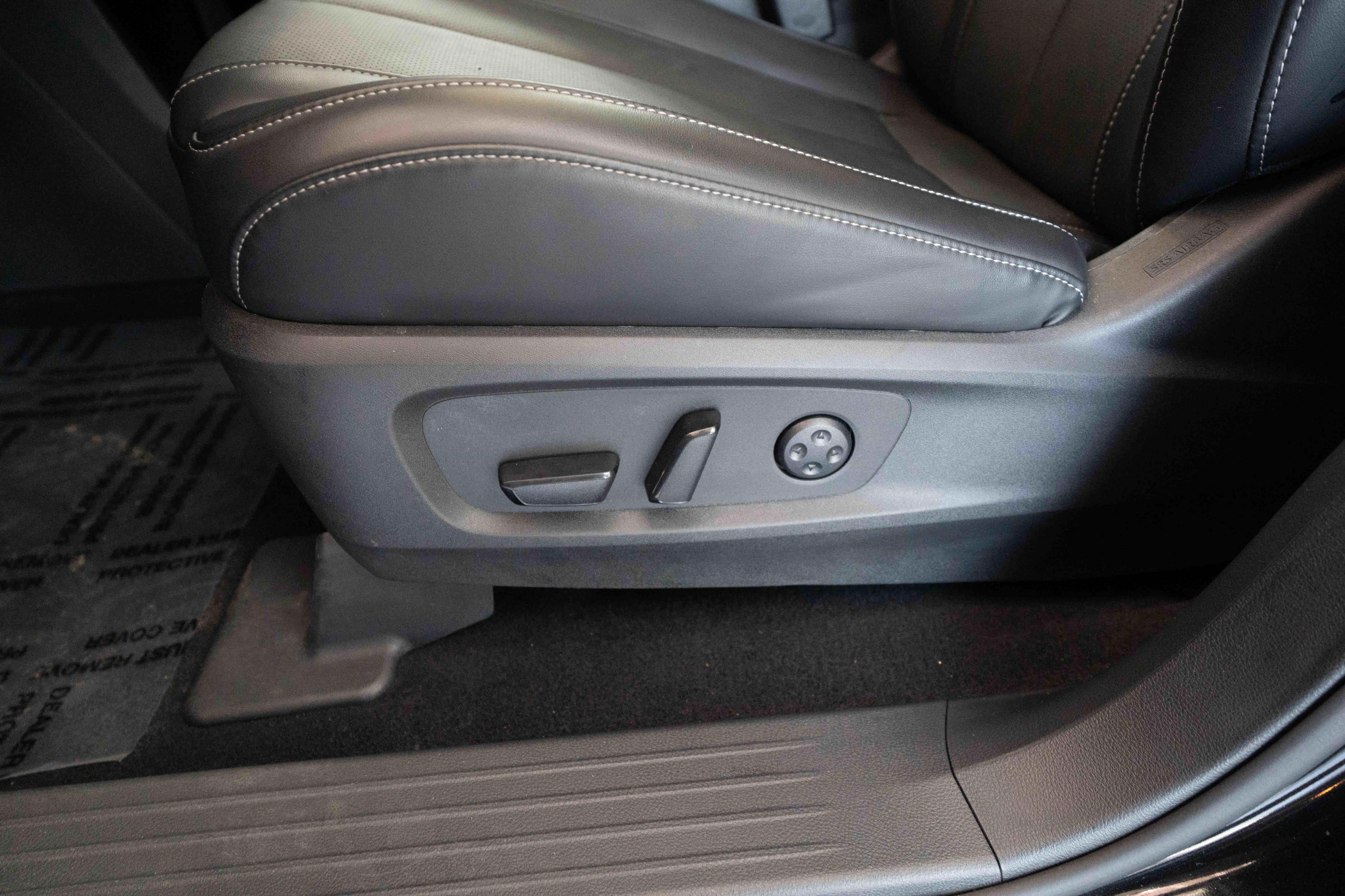 Used 2026 INFINITI QX60 Luxe w/ Cargo Package AWD/4WD image 12